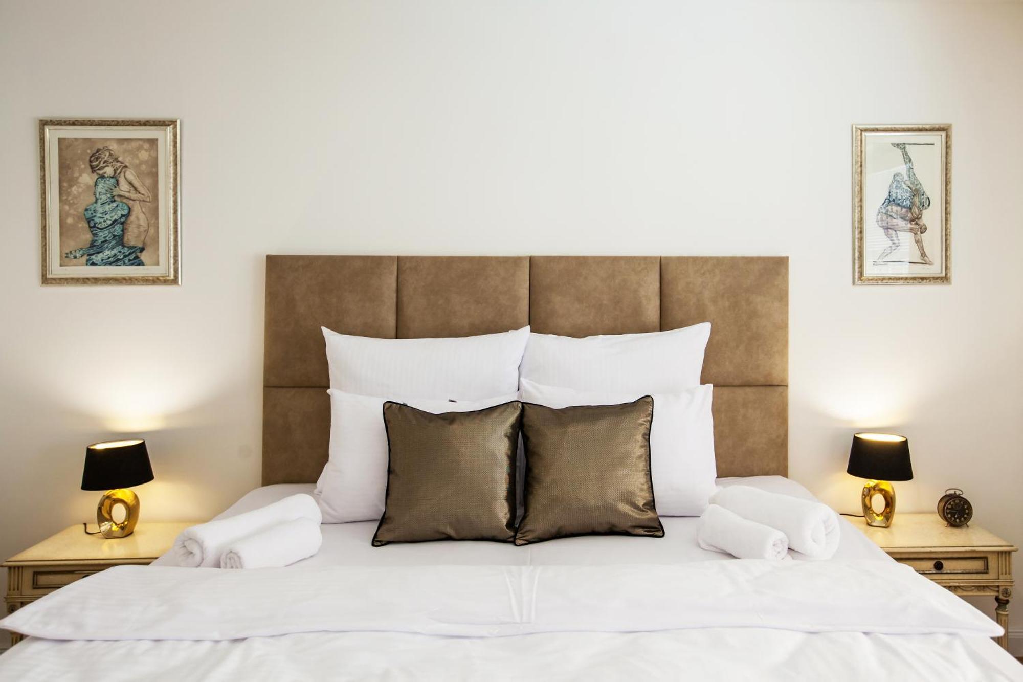 Brezno Central Apartments ภายนอก รูปภาพ
